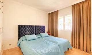 Verrukkelijk penthouse appartement te koop in een luxe complex, eerstelijn golf met zeezicht - Marbella - Estepona 8885 