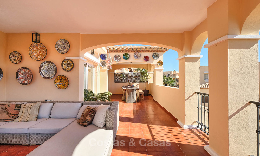 Verrukkelijk penthouse appartement te koop in een luxe complex, eerstelijn golf met zeezicht - Marbella - Estepona 8892