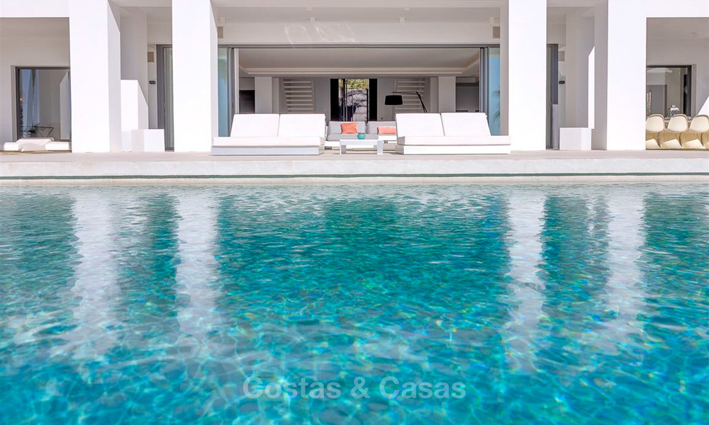 Oogstrelende luxe moderne designer villa met zeezicht te koop in de exclusieve wijk Sierra Blanca - Golden Mile, Marbella 8914