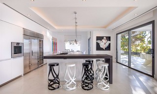Oogstrelende luxe moderne designer villa met zeezicht te koop in de exclusieve wijk Sierra Blanca - Golden Mile, Marbella 8916 