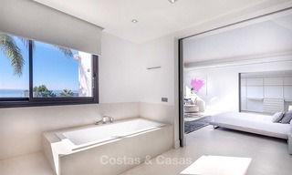 Oogstrelende luxe moderne designer villa met zeezicht te koop in de exclusieve wijk Sierra Blanca - Golden Mile, Marbella 8931 