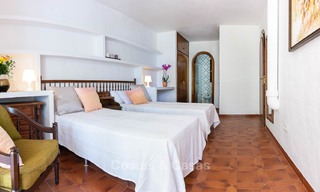 Uniek aanbod! Prachtig landgoed van 5 villa's op een groot perceel te koop, met zeezicht - Mijas, Costa del Sol 9057 