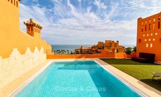 Spectaculaire penthouse met prive zwembad in een luxe complex te koop, eerstelijn strand - New Golden Mile, Marbella - Estepona 9095 