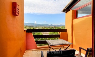 Spectaculaire penthouse met prive zwembad in een luxe complex te koop, eerstelijn strand - New Golden Mile, Marbella - Estepona 9097 