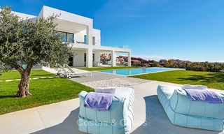 Dringende verkoop! Oogstrelende moderne luxe villa met golf- en zeezicht te koop, instapklaar - Benahavis, Marbella 9314 