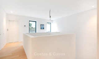 Dringende verkoop! Oogstrelende moderne luxe villa met golf- en zeezicht te koop, instapklaar - Benahavis, Marbella 9323 