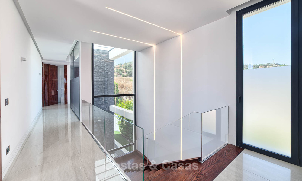 Unieke, moderne luxe villa in de Golf Vallei van Nueva Andalucía, Marbella 9269