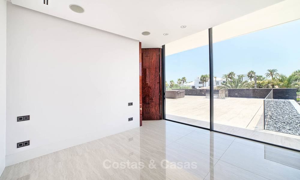 Unieke, moderne luxe villa in de Golf Vallei van Nueva Andalucía, Marbella 9272