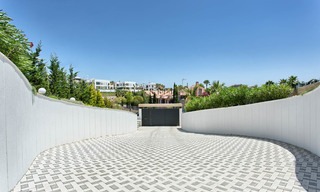 Unieke, moderne luxe villa in de Golf Vallei van Nueva Andalucía, Marbella 9274 