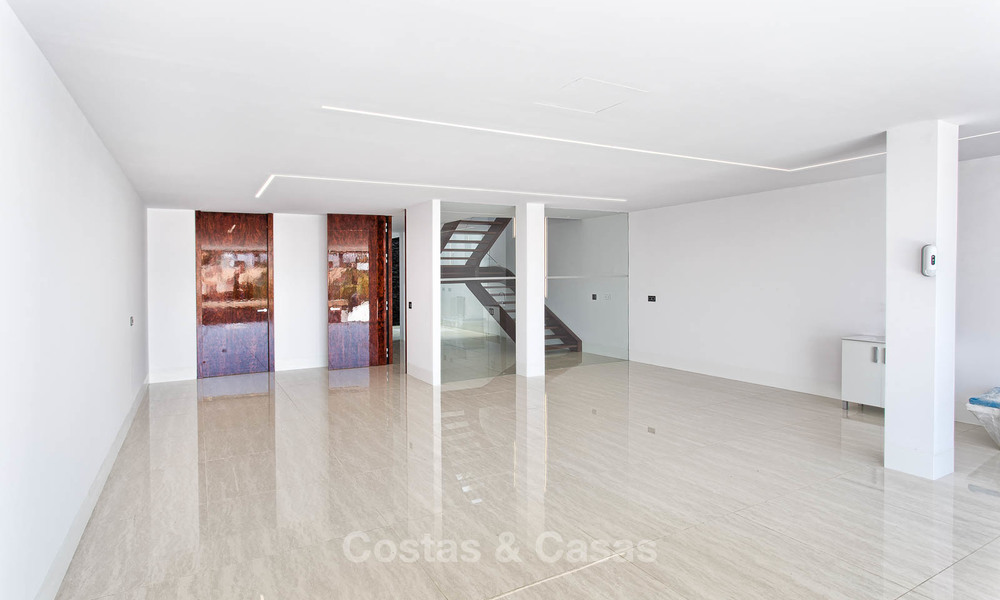 Unieke, moderne luxe villa in de Golf Vallei van Nueva Andalucía, Marbella 9276