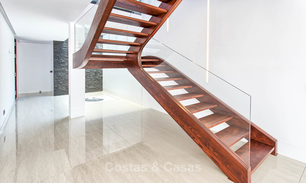 Unieke, moderne luxe villa in de Golf Vallei van Nueva Andalucía, Marbella 9277