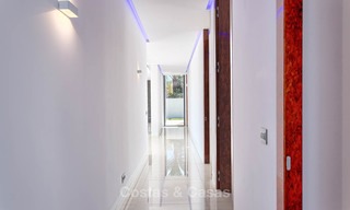Unieke, moderne luxe villa in de Golf Vallei van Nueva Andalucía, Marbella 9283 