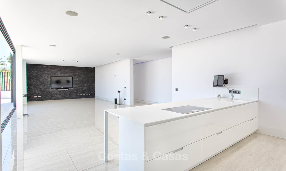 Unieke, moderne luxe villa in de Golf Vallei van Nueva Andalucía, Marbella 9290