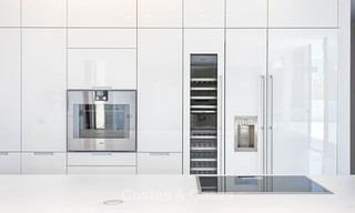 Unieke, moderne luxe villa in de Golf Vallei van Nueva Andalucía, Marbella 9301 