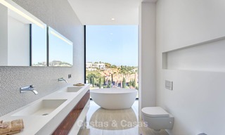 Unieke, moderne luxe villa in de Golf Vallei van Nueva Andalucía, Marbella 9302 