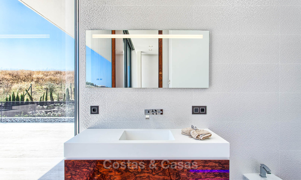 Unieke, moderne luxe villa in de Golf Vallei van Nueva Andalucía, Marbella 9303
