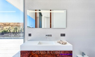 Unieke, moderne luxe villa in de Golf Vallei van Nueva Andalucía, Marbella 9303 