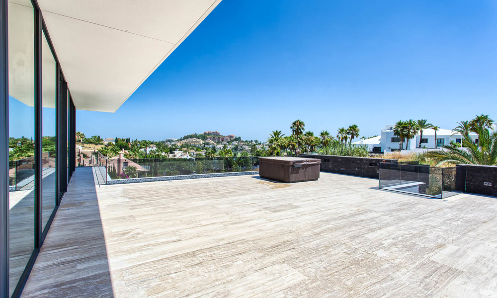 Unieke, moderne luxe villa in de Golf Vallei van Nueva Andalucía, Marbella 9307