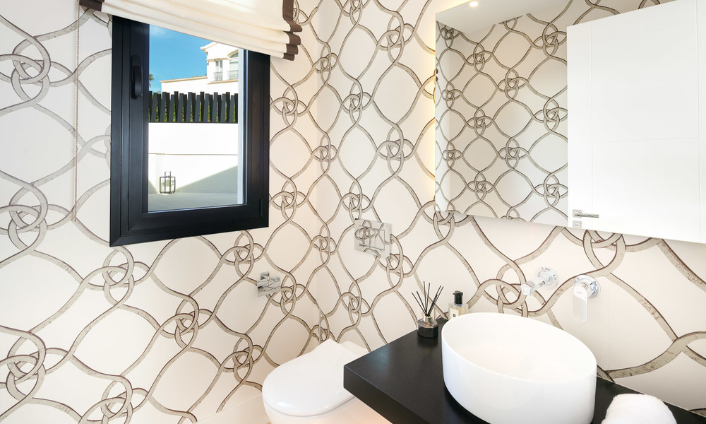 Charmante gerenoveerde luxe villa te koop in de Golf Valley, instapklaar - Nueva Andalucia, Marbella 9411
