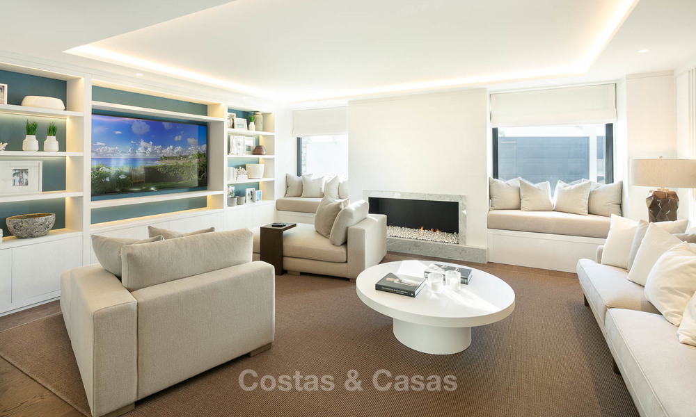 Prestigieuze gerenoveerde luxe villa te koop, eerstelijn golf, Nueva Andalucía, Marbella 9422