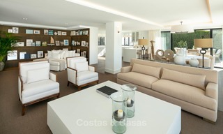 Prestigieuze gerenoveerde luxe villa te koop, eerstelijn golf, Nueva Andalucía, Marbella 9434 
