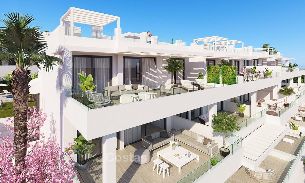 Stijlvolle nieuwe eigentijdse appartementen met zeezicht te koop, op loopafstand van het strand, Estepona, Costa del Sol 9460