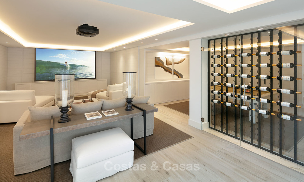 Sublieme gerenoveerde luxe villa te koop, eerstelijn golf Las Brisas - Nueva Andalucia, Marbella 9618