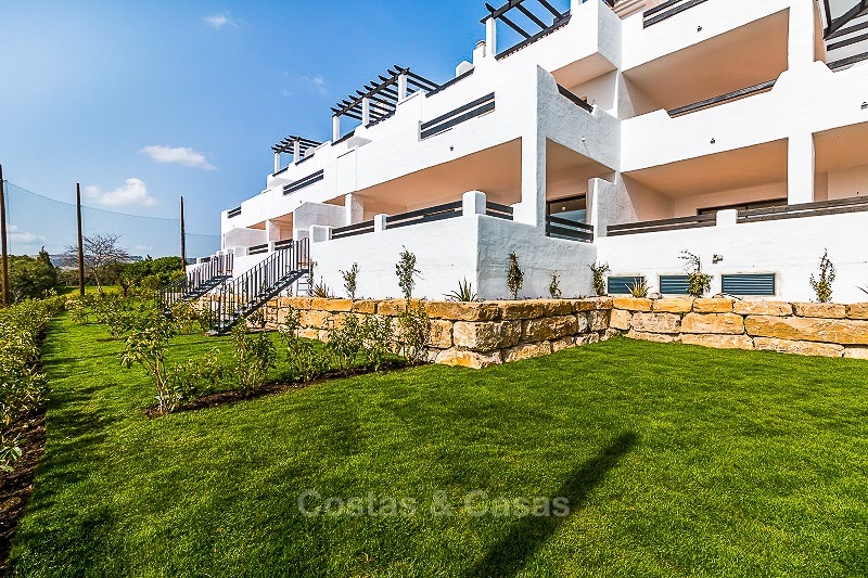 Nieuwe eerstelijns golf appartementen met zeezicht te koop, instapklaar, op loopafstand van het strand - Casares, Costa del Sol 10850 