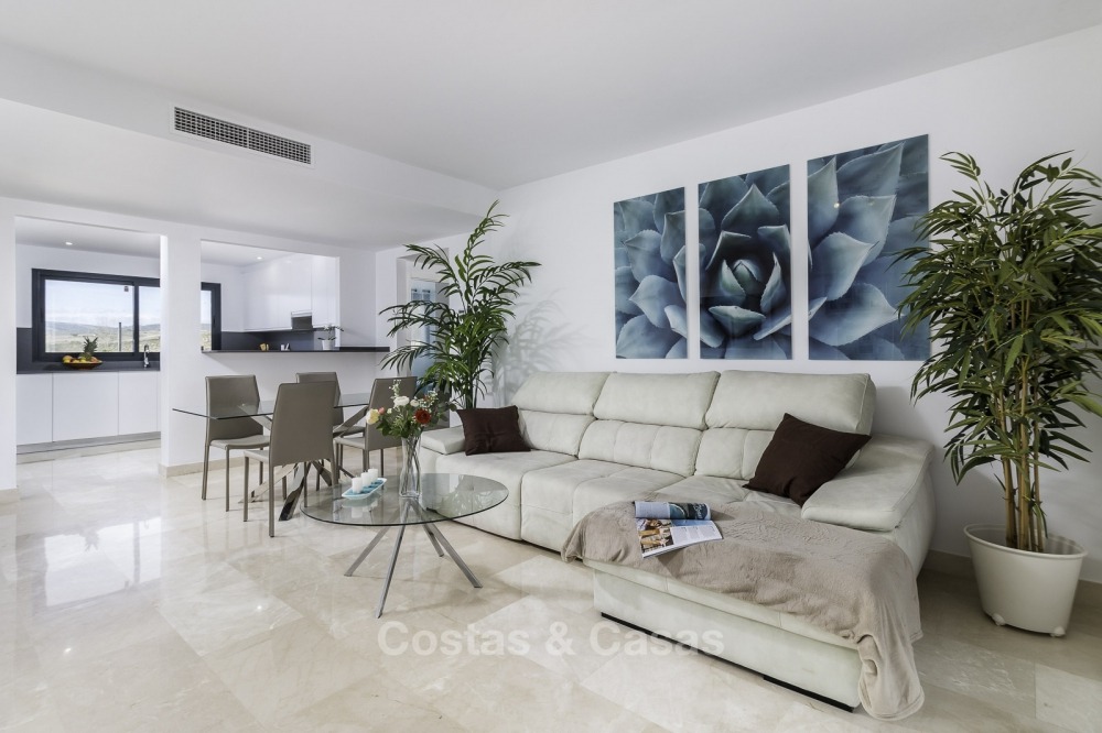 Nieuwe eerstelijns golf appartementen met zeezicht te koop, instapklaar, op loopafstand van het strand - Casares, Costa del Sol 11124