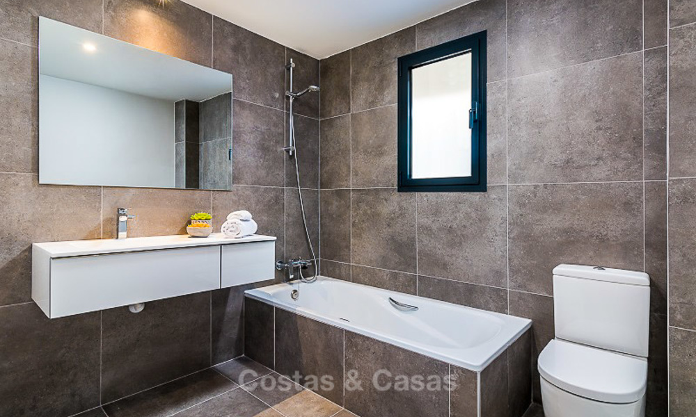 Ruime, moderne luxe appartementen in een nieuw wellness resort te koop, onbelemmerd zeezicht, Manilva, Costa del Sol 10106