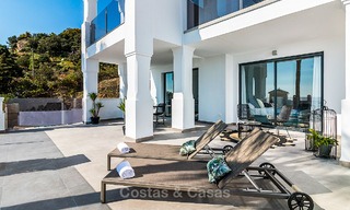 Ruime, moderne luxe appartementen in een nieuw wellness resort te koop, onbelemmerd zeezicht, Manilva, Costa del Sol 10110 