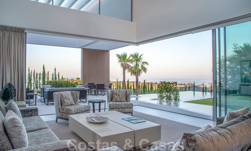 Gloednieuwe hedendaagse luxe villa met panoramisch zeezicht te koop, in een exclusief golfresort, Benahavis - Marbella 26545