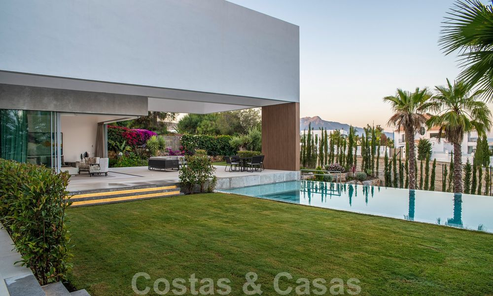 Gloednieuwe hedendaagse luxe villa met panoramisch zeezicht te koop, in een exclusief golfresort, Benahavis - Marbella 26548