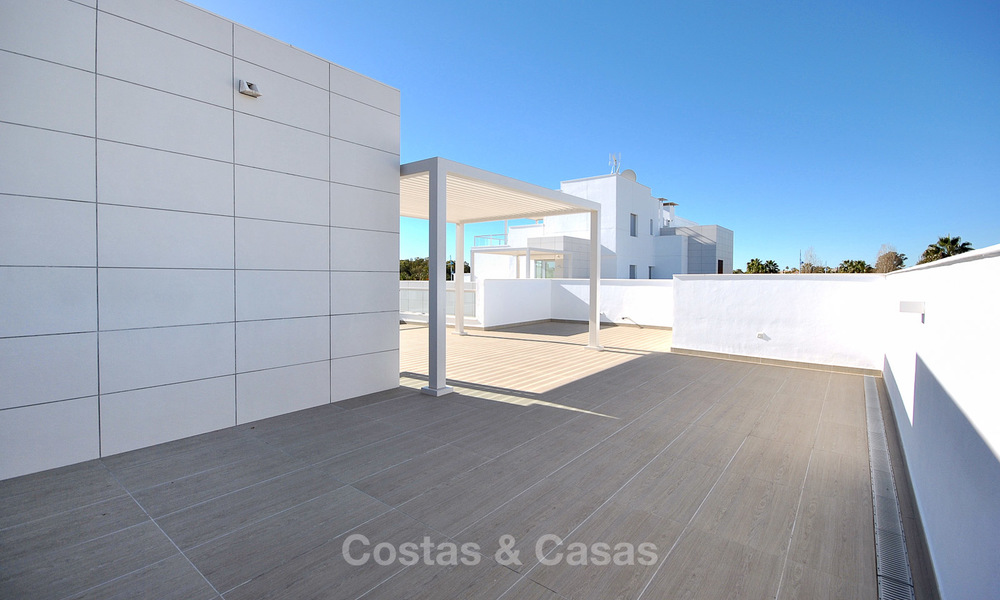 Instapklaar gloednieuw modern penthouse appartement te koop, op loopafstand van het strand en het stadscentrum - San Pedro, Marbella 10203