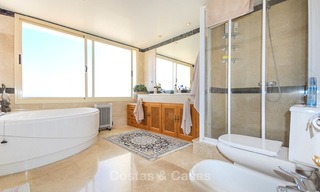 Spectaculair penthouse appartement met panoramisch zicht over de bergen, vallei en zee te koop, Nueva Andalucía, Marbella 10349 