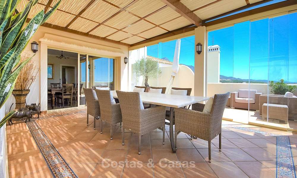 Spectaculair penthouse appartement met panoramisch zicht over de bergen, vallei en zee te koop, Nueva Andalucía, Marbella 10362
