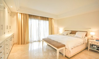Uniek luxe 6 slaapkamer appartement in een exclusief complex te koop, op de prestigieuze Golden Mile, Marbella 10396 