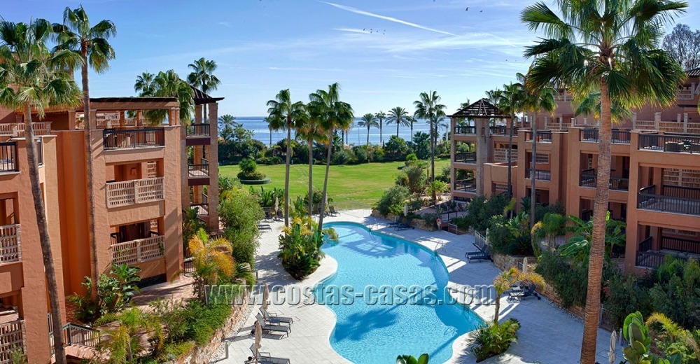 Buitenkans! Aantrekkelijk geprijsd kwaliteitsappartement in een luxe strandcomplex te koop - San Pedro, Marbella 10774