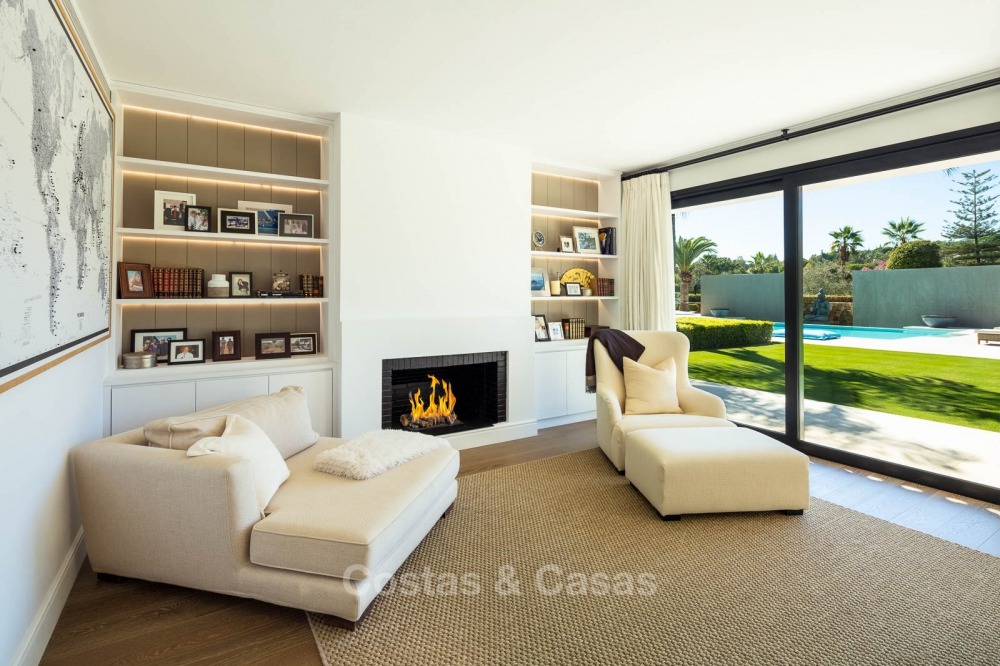 Paleiselijke eerstelijns golf villa te koop in Las Brisas Golf, Nueva Andalucia, Marbella 10882