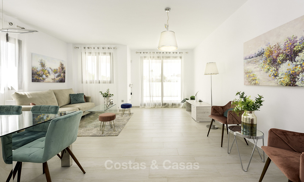 Nieuwe moderne appartementen aan het strand te koop, instapklaar - Estepona 17104