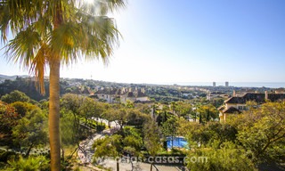 Luxe appartementen en penthouses te koop met prachtig golf- en zeezicht in Elviria, Marbella 11051 