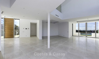 Oogstrelende moderne designer villa met zeezicht te koop, eerstelijn golf en instapklaar, Oost- Marbella 11835 