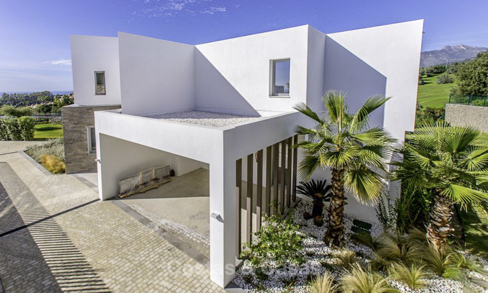 Oogstrelende moderne designer villa met zeezicht te koop, eerstelijn golf en instapklaar, Oost- Marbella 11856