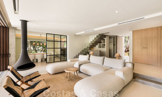 Prachtige nieuwe moderne luxe villa te koop aan het strand te Los Monteros, Oost Marbella 26670 
