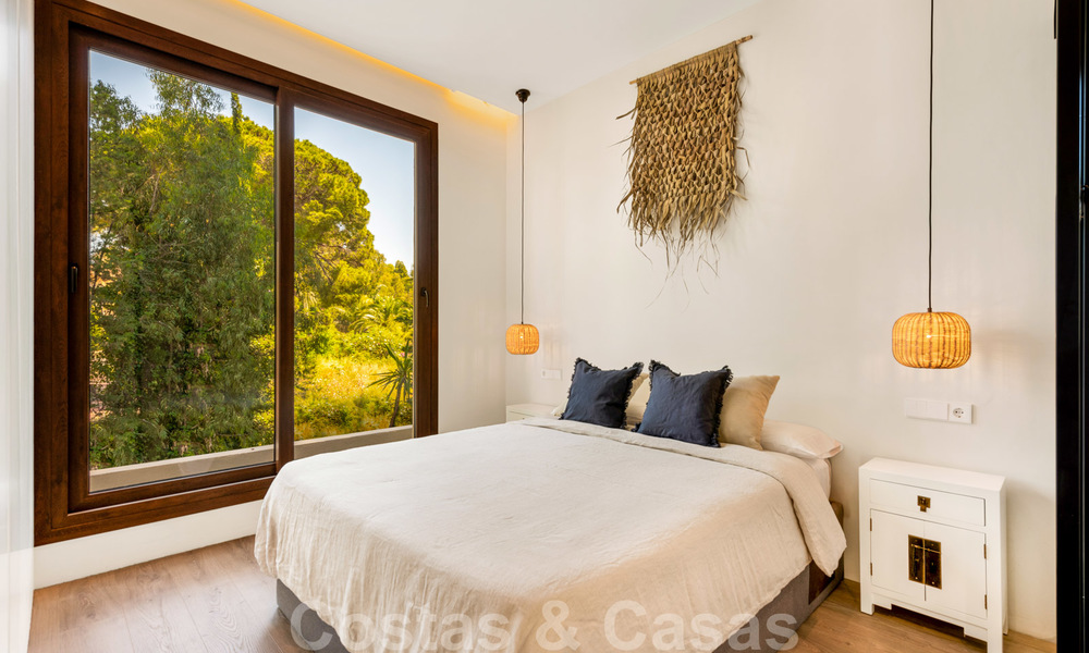 Prachtige nieuwe moderne luxe villa te koop aan het strand te Los Monteros, Oost Marbella 26676