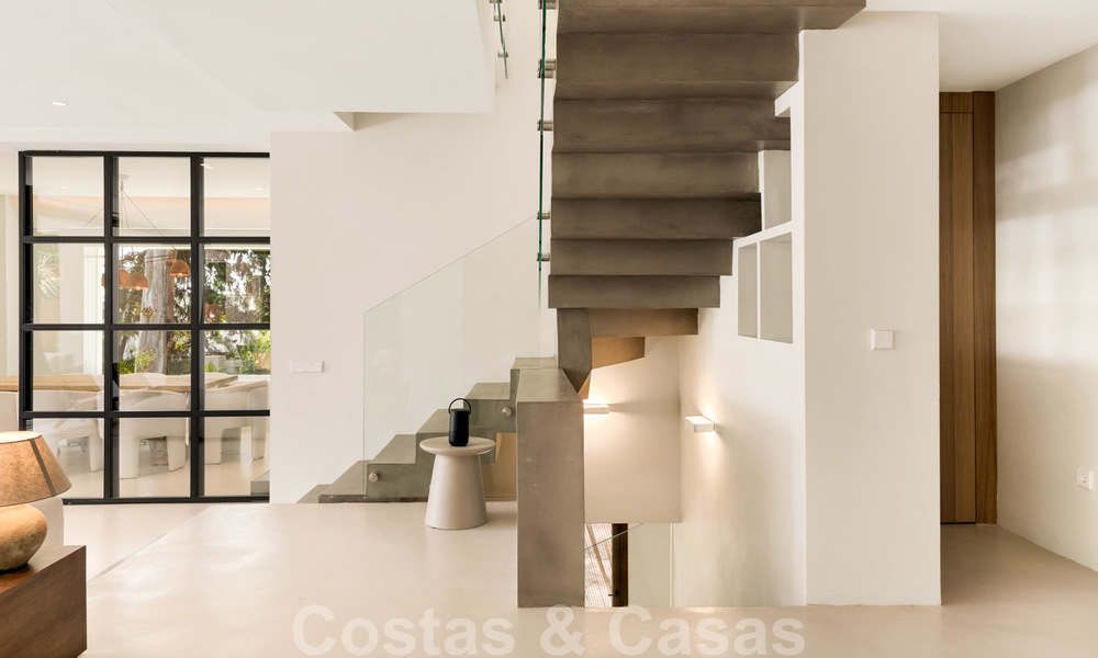 Prachtige nieuwe moderne luxe villa te koop aan het strand te Los Monteros, Oost Marbella 26684