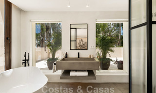 Prachtige nieuwe moderne luxe villa te koop aan het strand te Los Monteros, Oost Marbella 26692 