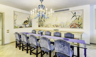 Luxe tweedelijns strandappartement te koop in een exclusief complex in het centrum van Marbella 11867 