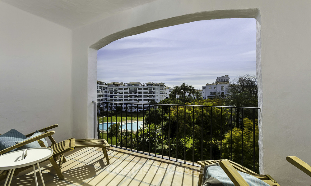 Volledig gerenoveerde luxeappartementen te koop, instapklaar, in het centrum van Puerto Banus, Marbella 11890