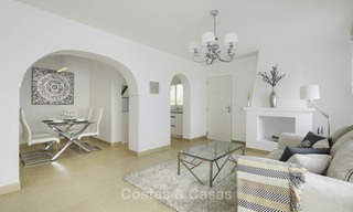 Gezellig gerenoveerd huis te koop in een eerstelijn strandurbanisatie op de New Golden Mile, Estepona - Marbella 11993 